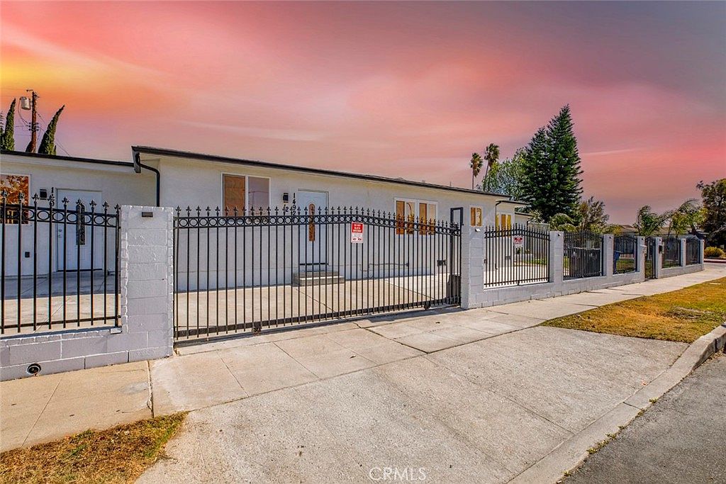 14927 Titus St, Panorama City, CA 91402 | Zillow