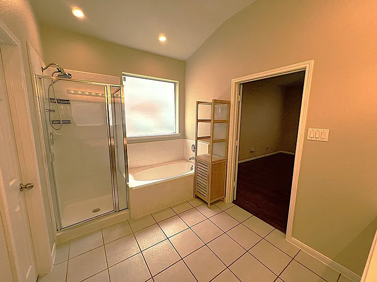 7031 Windy Run Ct — Photo 16