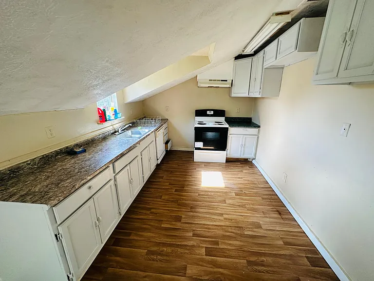 4440 Cleveland St #B — Photo 8