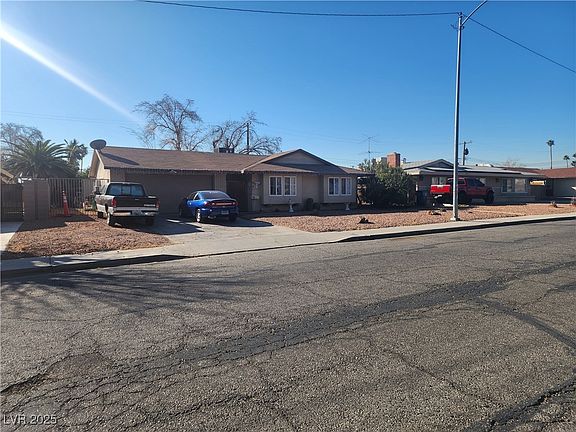 2nd image of 3867 Jewel Ave
