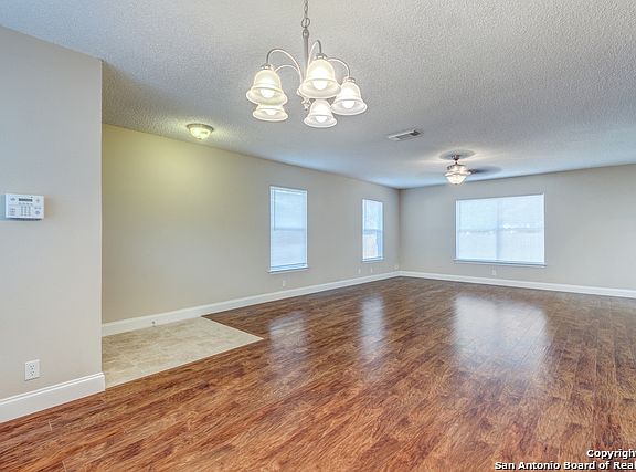 5th image of 9835 Kelton Dr