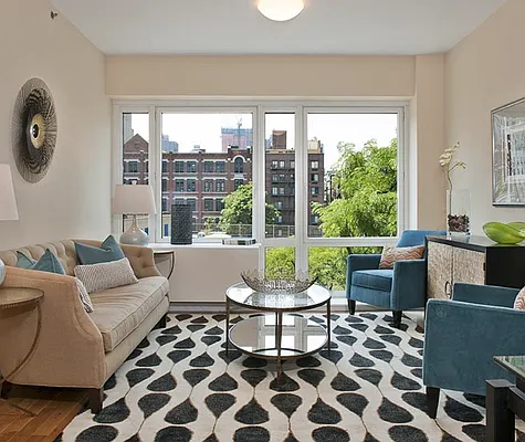 Sold by Liberty Alliance Real Estate Group | media 14