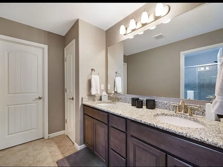 824 Yellow Jasper Point — Photo 5