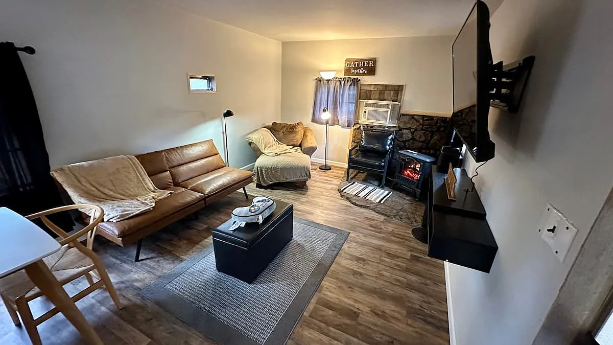2 bed, 672 sqft, $875 — Photo 1