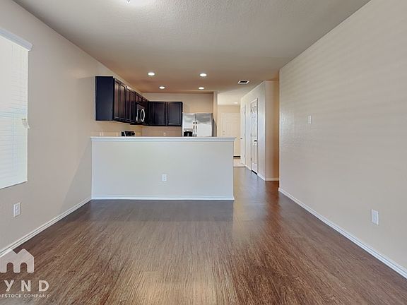5th image of 9417 Apple Ridge Ln