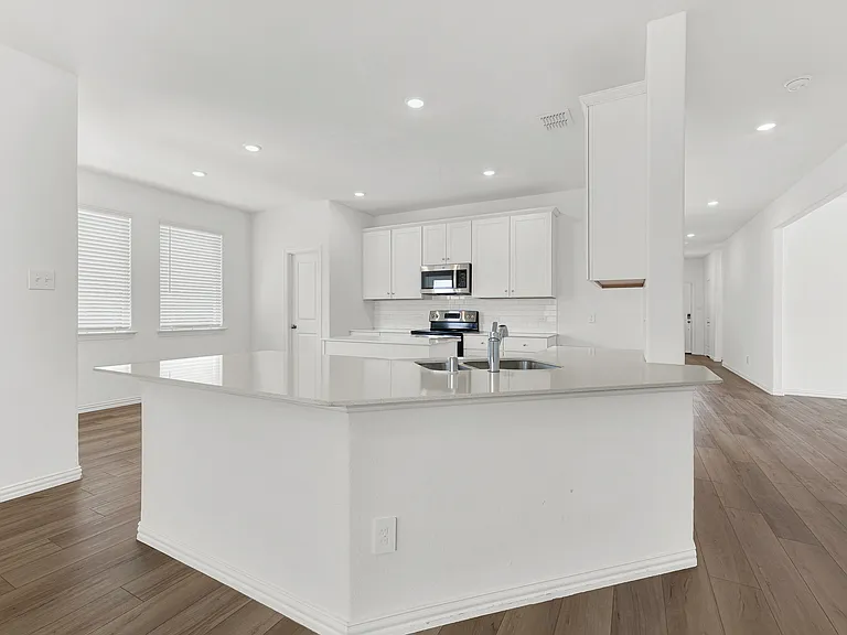 5001 Greywing Dr — Photo 12