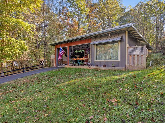 5th image of 13670 Tonja Ln