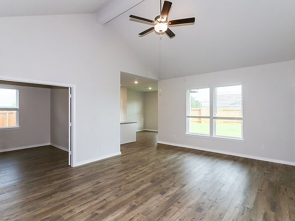 3rd image of 206 Emma Rose Dr