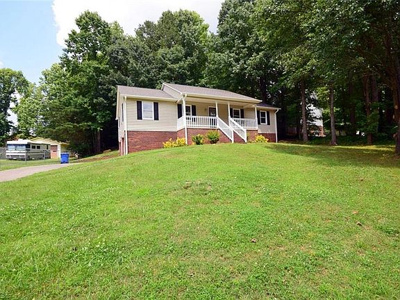 3rd image of 805 Leichester Square Ct