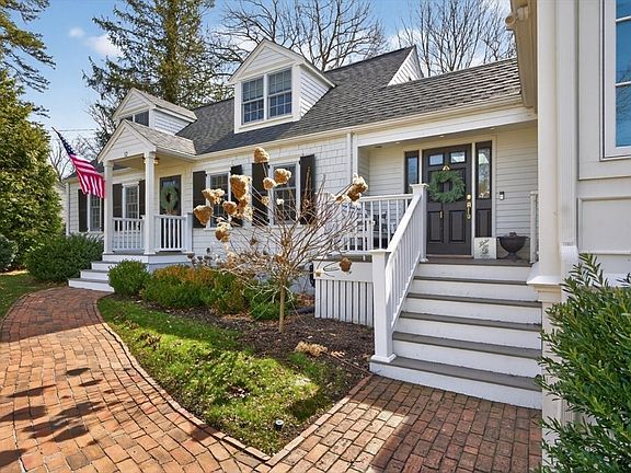 3rd image of 12 Tupelo Rd