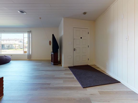3rd image of 5449 Dorothy Dr