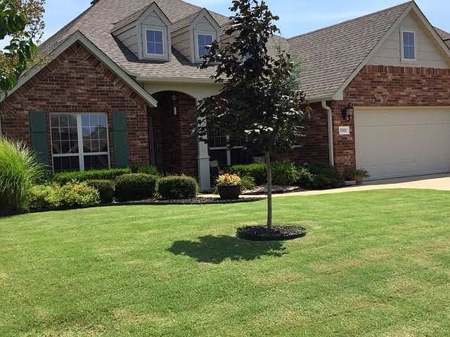1st image of 3801 SW Banbury Dr