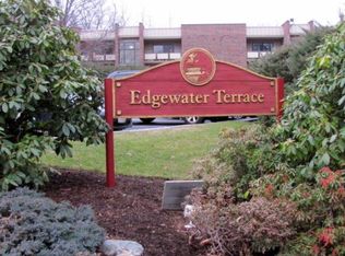 55 Angleside Rd APT 2, Waltham, MA 02453