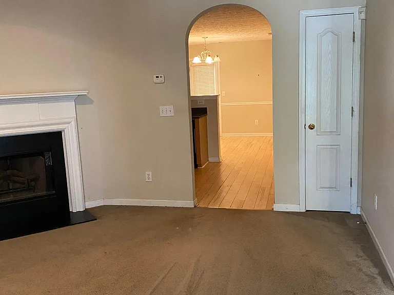 300 Lauren Way #HOUSE — Photo 3