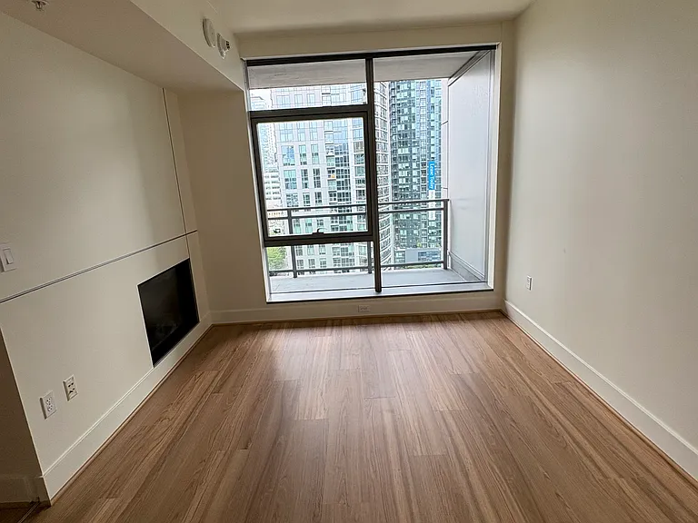 820 Blanchard St #1606 — Photo 30