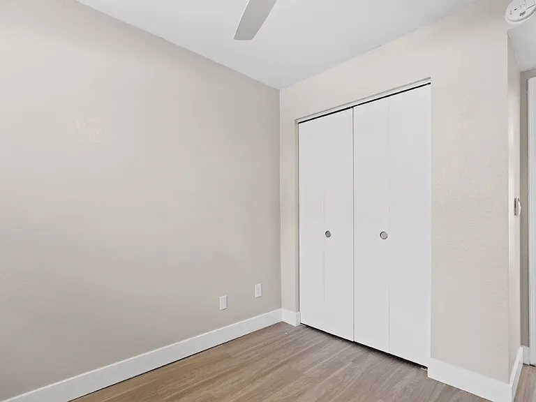 3075 Broadway St — Photo 7