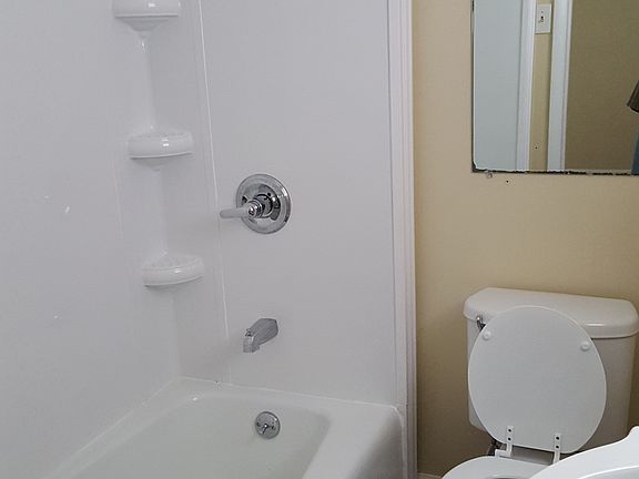 3rd image of 228 Oglewood Ave