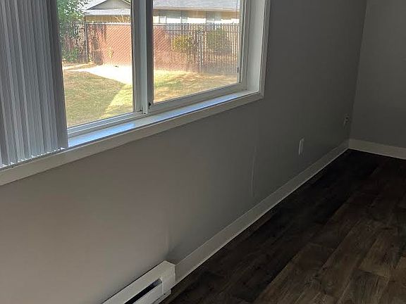 2nd image of 1527 Ash St #1527