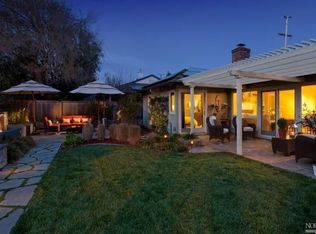 25 College Ct, Larkspur, CA 94939