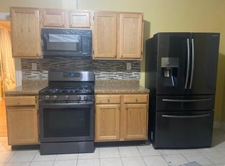 152 Harbor Rd #1, Staten Island, NY 10303