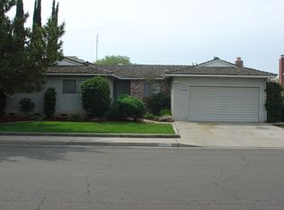 1562 Rall Ave, Clovis, CA 93611