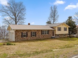 1310 Brow Rd, Trenton, GA 30752