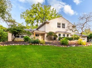 1612 Northumberland Dr, Rochester Hills, MI 48309