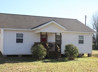 501 W Henderson St, Mount Enterprise, TX 75681