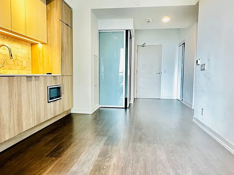 2020 S Bathurst St #1101 — Photo 21
