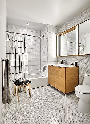 5th image of 625 W 57th St APT 1217