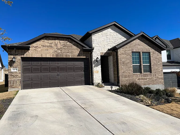 1404 Castalo Ln — Photo 2