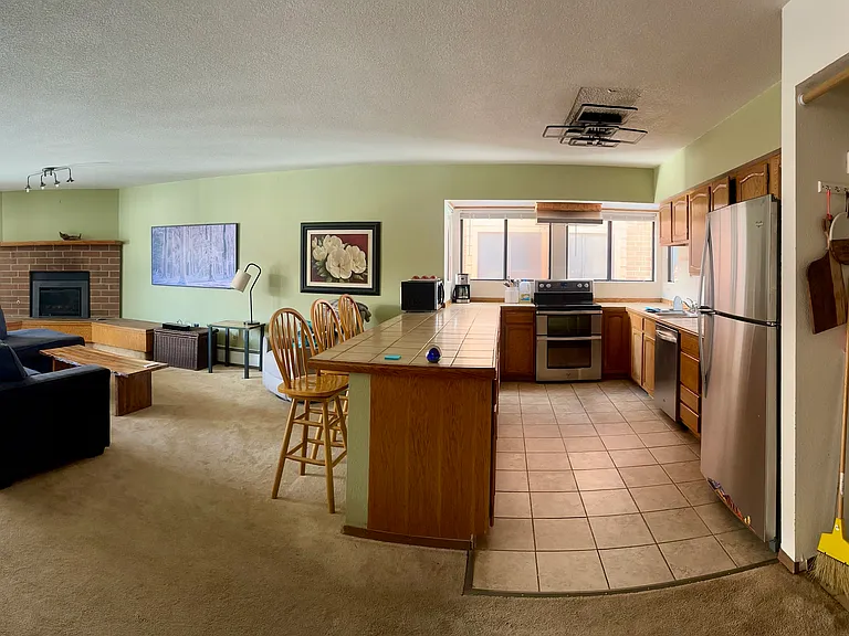 742 Lagoon Dr #B — Photo 7