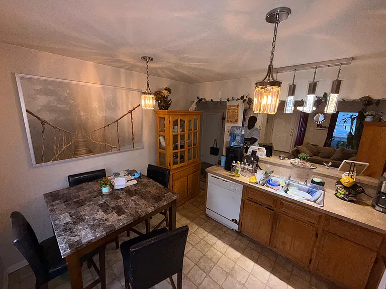 302 Janelle Dr #A — Photo 8