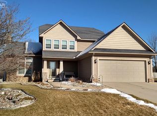5299 Fran Dr, Grand Blanc, MI 48439