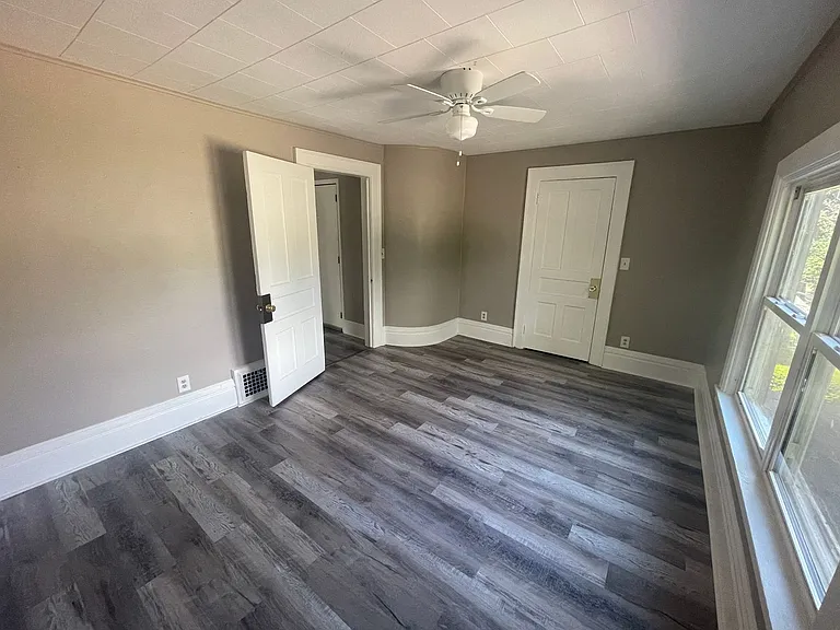 1211 Otter Ave — Photo 10