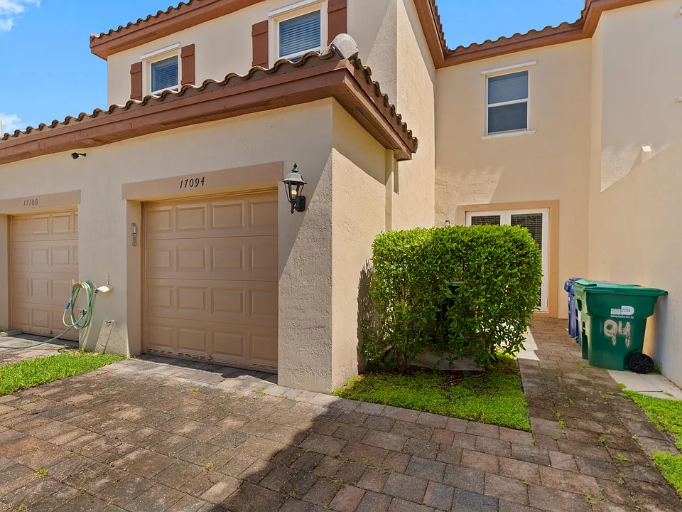 17094 SW 95th Ter