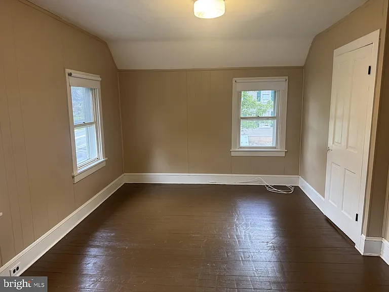508 Warren Rd — Photo 13