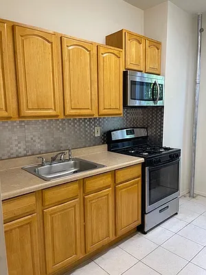 Rented by Eclipse Real Estate Group | media 8