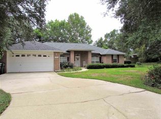 4877 Pineview Ridge Rd, Pace, FL 32571