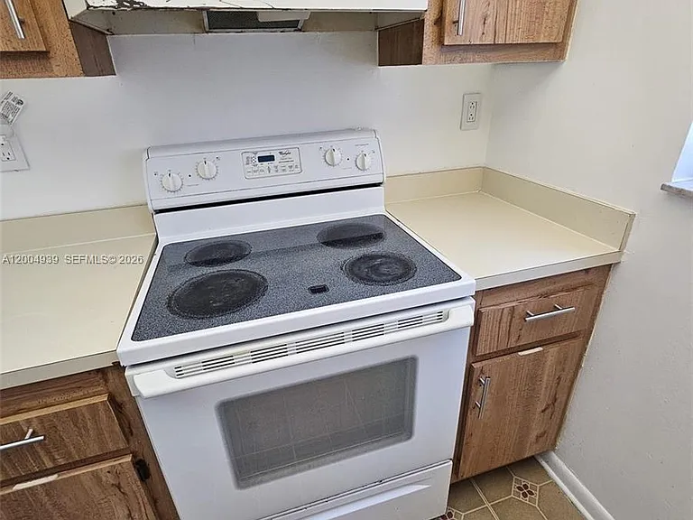 1880 N Congress Ave #302 — Photo 3