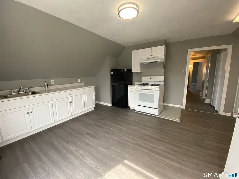 358 Blohm St — Photo 3