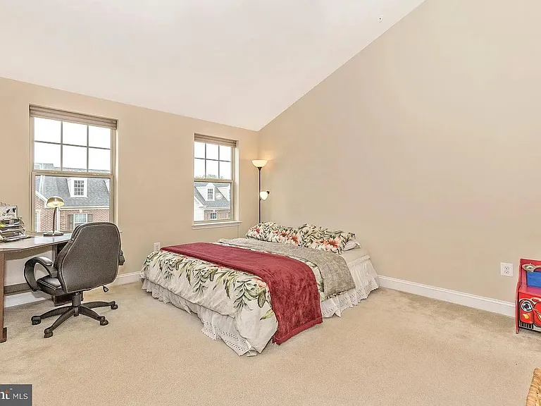 11882 Country Squire Way — Photo 22