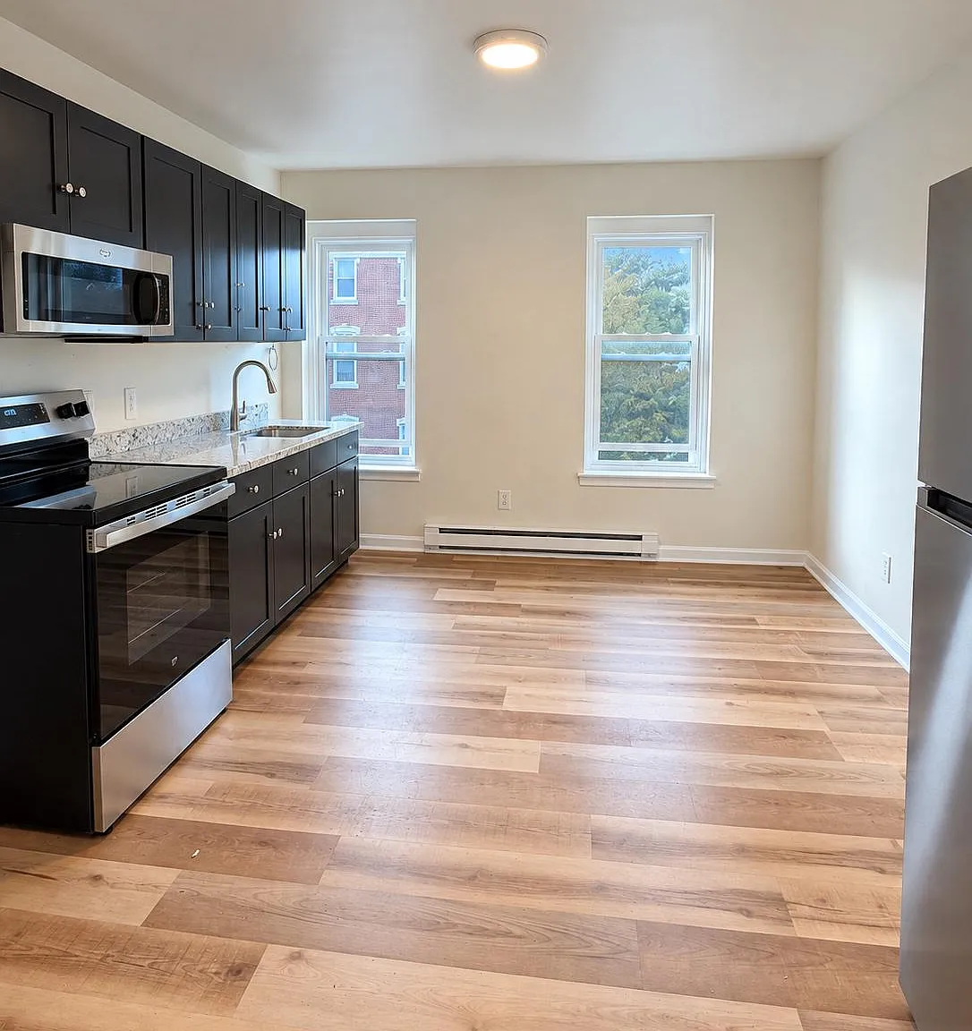 1 bed, 1.0 bath, 500 sqft, $1,725 — Photo 2