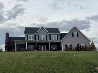 847 W King St, Waynesboro, PA 17268