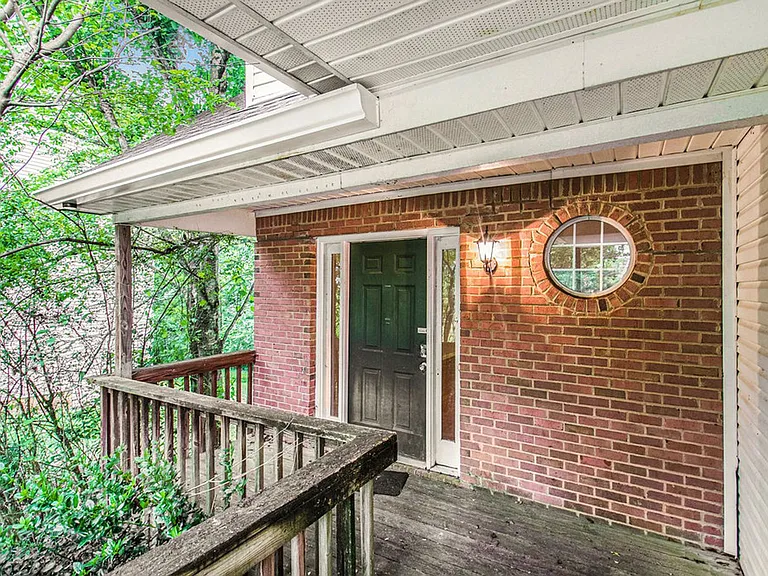 6509 Eastbriar Dr — Photo 3