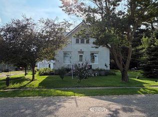 107 North St, Mount auburn, IA 52313
