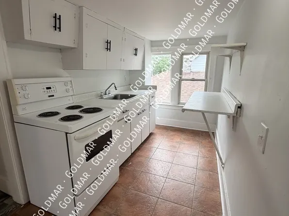 1721 Saint Luke Rd, Windsor, ON N8Y 3N7