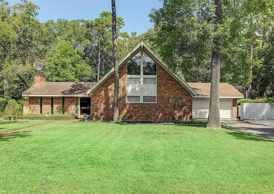 1st image of 1325 Plantation Dr