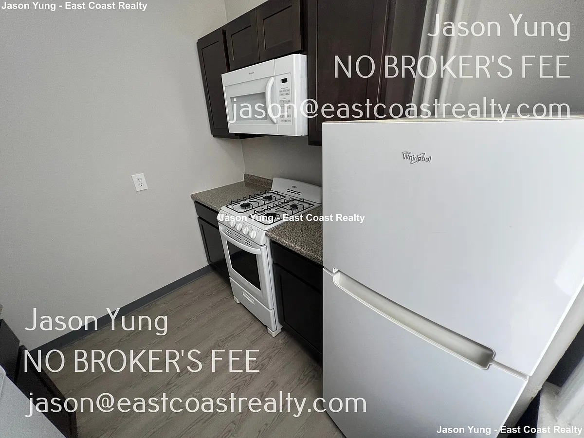 Photo 2 of 12 - 35 Gardner St #1 - Boston, MA Building Photo - 35 Gardner St #1