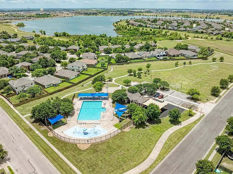 18308 Shallow Pool Dr — Photo 1